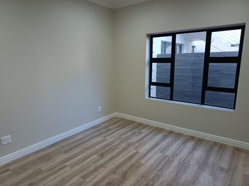 3 Bedroom Property for Sale in Hartenbos Heuwels Western Cape